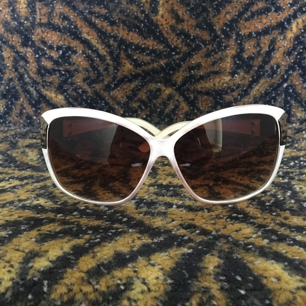 BCBGeneration sunglasses 🕶